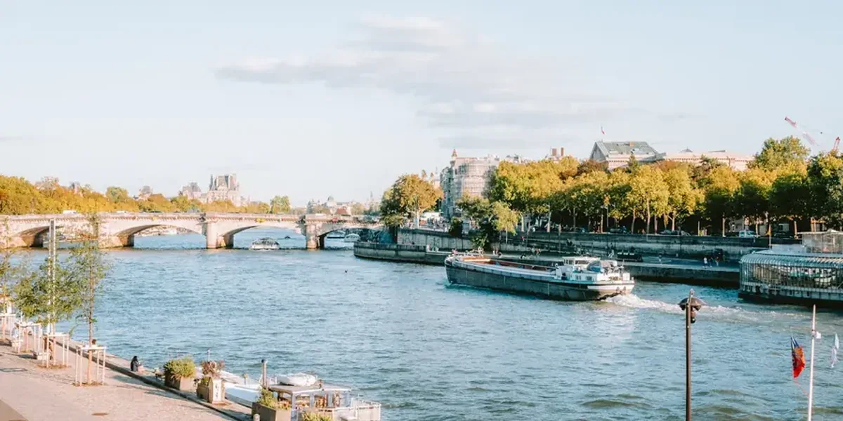 A cruise boat on the Seine near the Eiffel Tower